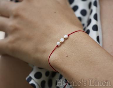 Red silk thread with 3 mother pearls "Riverl" 